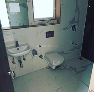 Bathroom Image of 1350 Sq.ft 3 BHK Apartment / Flat for sale in RNA NG Eclat, Andheri West Mumbai for Rs. 45000000