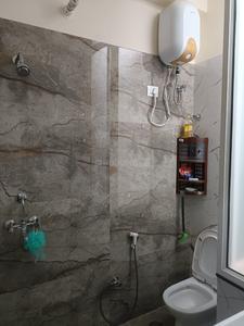 Bathroom Image of 1800 Sq.ft 3 BHK Builder Floor for rent in Karni Vihar Jaipur for Rs. 26500