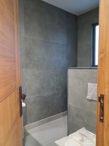 Bedroom Three Image of 2700 Sq.ft 4 BHK Builder Floor for sale in Paschim Vihar New Delhi for Rs. 50000000