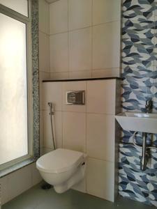 Common Bathroom Image of 450 Sq.ft 1 BHK Apartment / Flat for sale in Lodha Amara, Kolshet Thane for Rs. 8200000