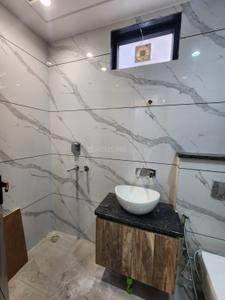 Bathroom Image of 1050 Sq.ft 2 BHK Builder Floor for rent in Subhash Nagar New Delhi for Rs. 35000