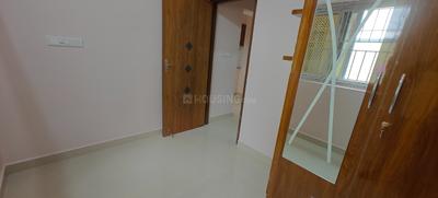 Bedroom Image of 1000 Sq.ft 2 BHK Builder Floor for rent in Cox Town Bengaluru for Rs. 20000