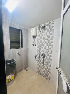 Bathroom Image of 656 Sq.ft 1 BHK Apartment / Flat for rent in Thakurli Thane for Rs. 18000