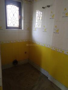 Bathroom Image of 1300 Sq.ft 3 BHK Apartment / Flat for sale in Patuli Kolkata for Rs. 6800000
