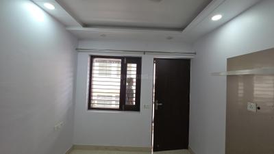 Bedroom Image of 700 Sq.ft 2 BHK Apartment / Flat for rent in Pitampura New Delhi for Rs. 28000