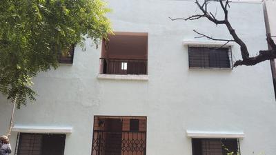 1 BHK Independent House