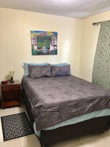 Bedroom Image of 5000 Sq.ft 6 BHK Apartment / Flat for sale in LA EM By S Raheja, Khar West Mumbai for Rs. 310000000