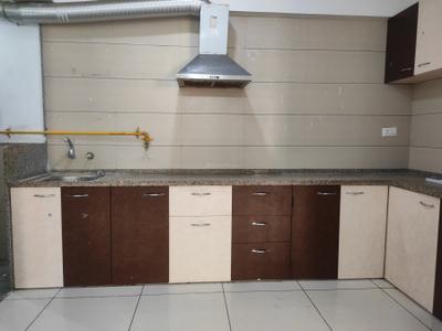 Kitchen Image of 1490 Sq.ft 3 BHK Apartment / Flat for sale in Sun Atmosphere, Shela Ahmedabad for Rs. 7000000