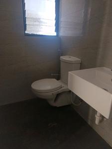 Common Bathroom Image of 1001 Sq.ft 2 BHK Apartment / Flat for sale in Kumar Purab A3 Building, Hadapsar Pune for Rs. 7499000
