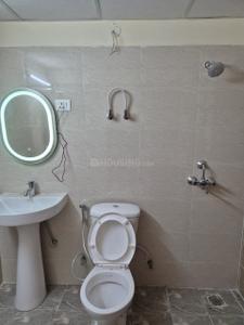 Bathroom Image of 1339 Sq.ft 3 BHK Apartment / Flat for sale in Jaypee Klassic , Sector 129 Noida for Rs. 13500000