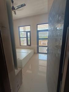 Image of 1450 Sq.ft 3 BHK Apartment / Flat for rent in Mubarakpur, Dera Bassi for Rs. 20000