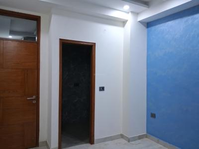 Bedroom Image of 1050 Sq.ft 2 BHK Apartment / Flat for sale in Avenue 1, Sector 73 Noida for Rs. 3400000