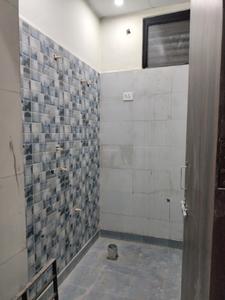 Common Bathroom Image of 650 Sq.ft 1 BHK Apartment / Flat for sale in Kambakshpur Noida for Rs. 2184700