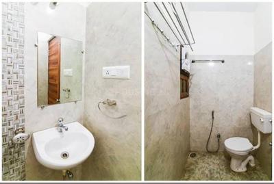 Bathroom Image of Luxury boys hostel  in Lolai, Lucknow