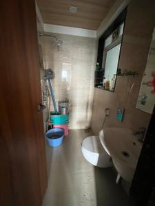 Bathroom Image of 1850 Sq.ft 3 BHK Apartment / Flat for sale in Sky Line Shreeji The Status, Parijat Nagar Nashik for Rs. 17800000