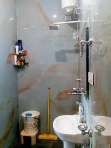Bathroom Image of 590 Sq.ft 1 BHK Independent House for rent in Sunny Enclave Zirakpur for Rs. 12500