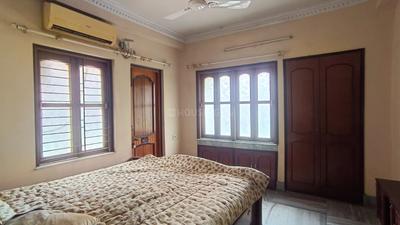 Bedroom Image of 1396 Sq.ft 3 BHK Apartment / Flat for rent in Chinar Park Kolkata for Rs. 27000