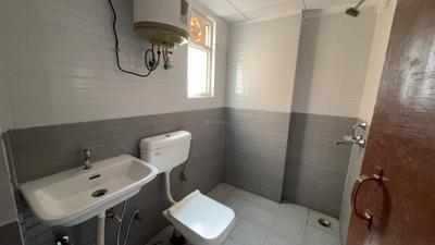 Bathroom Image of 613 Sq.ft 1 BHK Apartment / Flat for sale in ROF Amaltas, Sector 92 Gurgaon for Rs. 4100000
