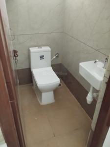 Bathroom Image of 1000 Sq.ft 2 BHK Independent House for rent in Gokulam Mysore for Rs. 30000