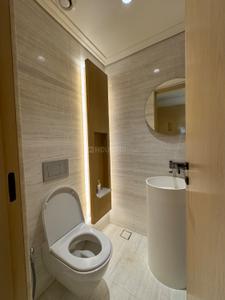 Bathroom Image of 2200 Sq.ft 3 BHK Apartment / Flat for sale in Lodha World Towers, Lower Parel Mumbai for Rs. 130000000