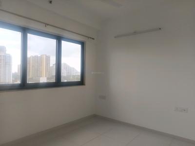Bedroom Image of 650 Sq.ft 1 BHK Apartment / Flat for sale in Amanora Gold Towers, Hadapsar Pune for Rs. 7500000