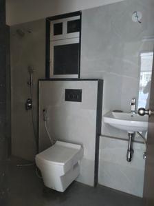 Common Bathroom Image of 950 Sq.ft 2 BHK Apartment / Flat for sale in Nicco Residency, Andheri East Mumbai for Rs. 23000000