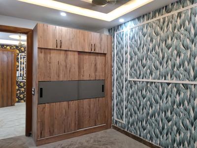 Bedroom Image of 810 Sq.ft 3 BHK Apartment / Flat for sale in Hans Builders Floor, Dwarka Mor New Delhi for Rs. 6000001
