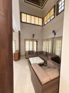 Hall Image of 4000 Sq.ft 4 BHK Independent House for sale in Vyttila Kochi for Rs. 40000000