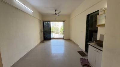 Living Room Image of 860 Sq.ft 1 BHK Apartment / Flat for sale in HP Employees, Chembur Mumbai for Rs. 12000000