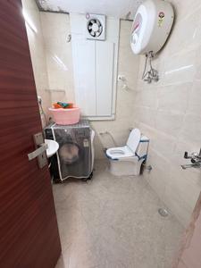 Image of 1100 Sq.ft 3 BHK Builder Floor for sale in Anand Vihar, New Delhi for Rs. 15000000