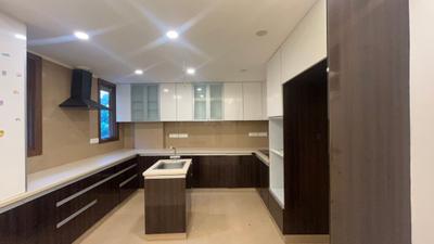 Kitchen Image of 2000 Sq.ft 3 BHK Builder Floor for rent in Palam Vihar Gurgaon for Rs. 67000