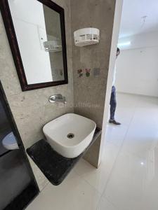 Bathroom Image of 1210 Sq.ft 2 BHK Apartment / Flat for rent in Prasun Sarvam, Kharadi Pune for Rs. 33000