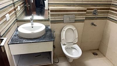 Image of 1650 Sq.ft 3 BHK Apartment / Flat for rent in Ambika LA Parisian , Sector 66, Mohali for Rs. 41000