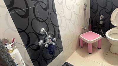 Image of 1270 Sq.ft 2 BHK Apartment / Flat for rent in JT JT Stuti Highland, Mughal Sarai, Surat for Rs. 25000