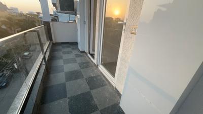 Balcony Image of 1000 Sq.ft 1 BHK Builder Floor for rent in Sector 14 Gurgaon for Rs. 32000
