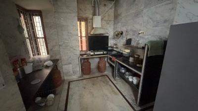Kitchen Image of 1100 Sq.ft 2 BHK Apartment / Flat for rent in Keshtopur Kolkata for Rs. 16000