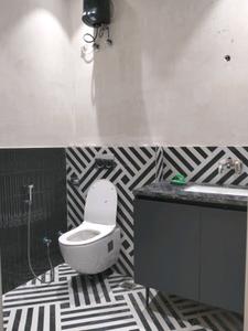 Common Bathroom Image of 2362 Sq.ft 4 BHK Builder Floor for sale in Model Town New Delhi for Rs. 40000000