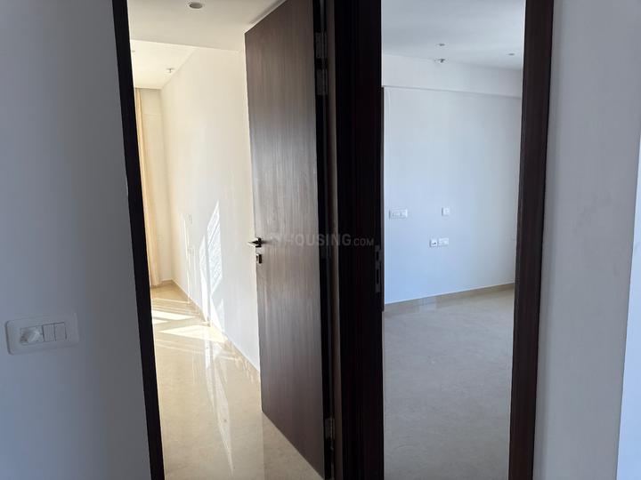 Hiranandani Highland A B C D And E Wing Main Image 1