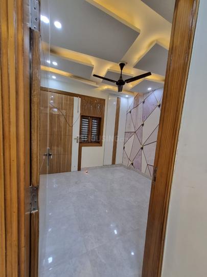 Bhagwati Garden, Dwarka Mor Bedroom 1