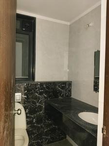 Common Bathroom Image of 1700 Sq.ft 3 BHK Apartment / Flat for rent in Lodha Palava Trinity A To C, Palava Phase 2 Thane for Rs. 37000