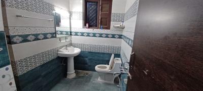 Bathroom Image of 1600 Sq.ft 3 BHK Builder Floor for rent in Sainik Colony Jammu for Rs. 18000