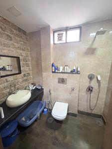 Bathroom Image of 1800 Sq.ft 3 BHK Builder Floor for rent in AGCR Enclave New Delhi for Rs. 60000