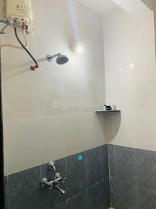 Bathroom Image of 1100 Sq.ft 2 BHK Builder Floor for rent in Kharadi Pune for Rs. 25000