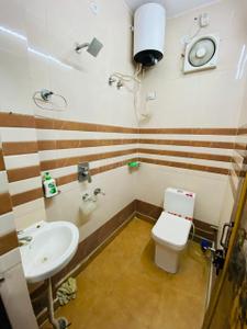 Image of 1150 Sq.ft 2 BHK Apartment / Flat for rent in Uttam Nagar, New Delhi for Rs. 14499