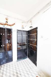 Bedroom Image of 660 Sq.ft 2 BHK Apartment / Flat for sale in Asarwa Ahmedabad for Rs. 4200000