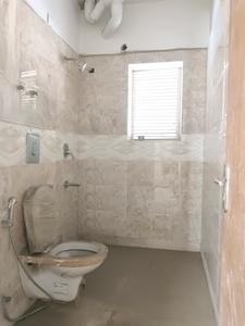 Common Bathroom Image of 2100 Sq.ft 4 BHK Apartment / Flat for sale in Bhuwalka Aishwarya Gardens , Bhowanipore Kolkata for Rs. 40500000