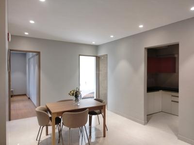 Living Room Image of 3350 Sq.ft 5 BHK Apartment / Flat for sale in Brook Hill Tower, Andheri West Mumbai for Rs. 145000000