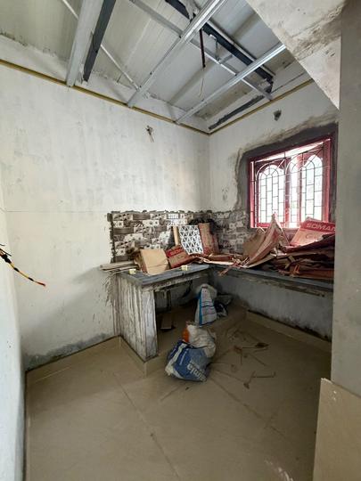 Bachelor House Kitchen 1