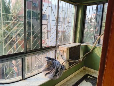 Balcony Image of 900 Sq.ft 2 BHK Apartment / Flat for rent in Aurobindo Park Kolkata for Rs. 15500
