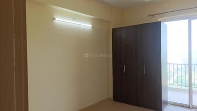 Bedroom Image of 1760 Sq.ft 3 BHK Apartment / Flat for rent in DLF Express Greens, Manesar Gurgaon for Rs. 30000
